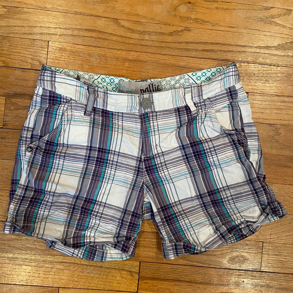 Nollie plaid shorts size 7